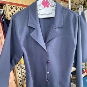 Pretty good 2pc skirt suit